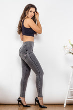 Load image into Gallery viewer, Zip Closure Skinny Jeans with Pockets