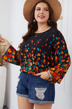 Load image into Gallery viewer, Plus Size Floral Round Neck Long Sleeve Blouse
