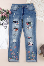 Load image into Gallery viewer, Floral Graphic Patchwork Distressed Jeans
